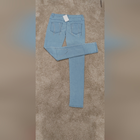 jeans with all the drama and flare - Picture 3 of 6